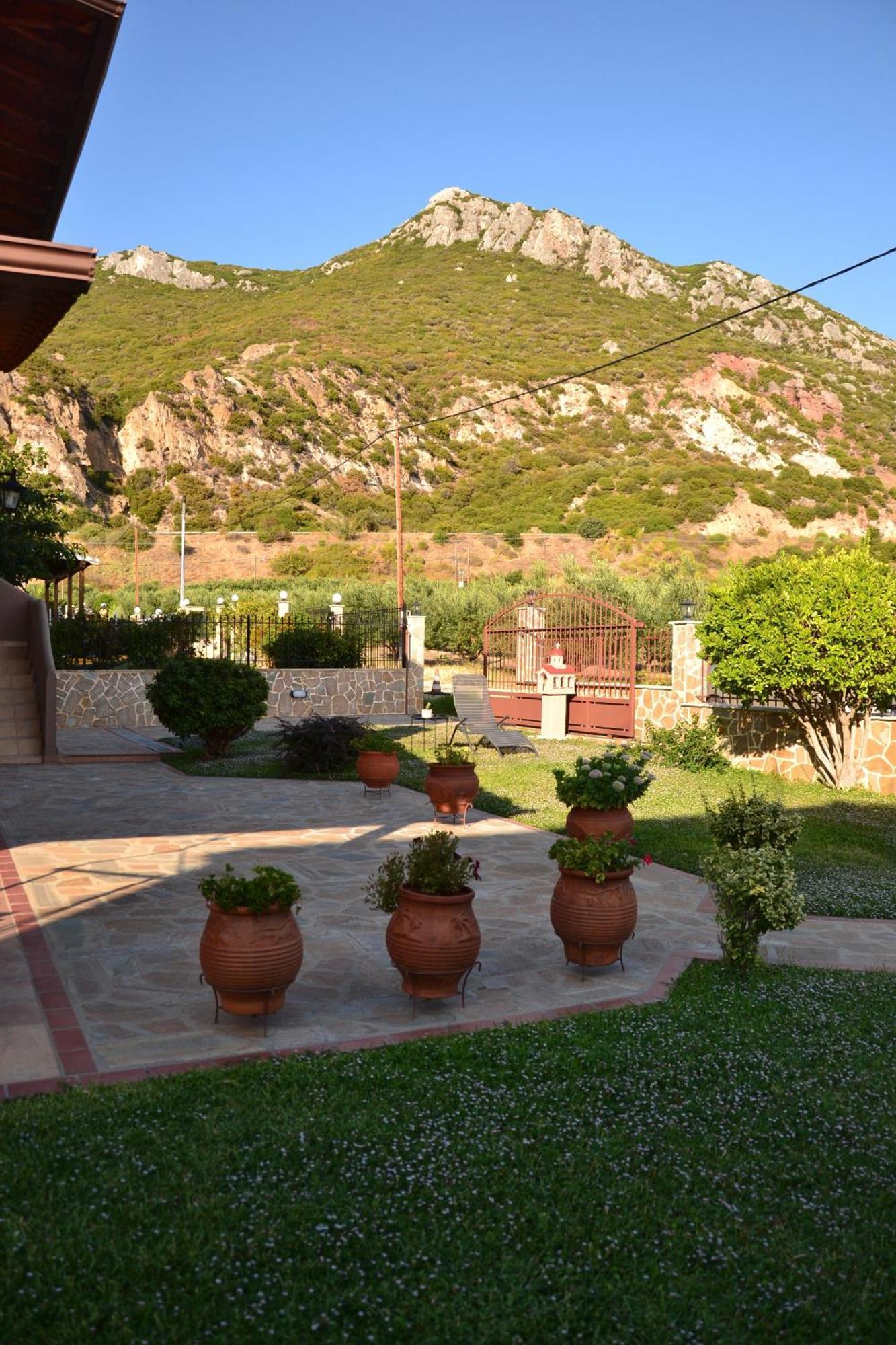 Aelia Villa Karianí